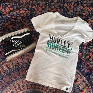 Hurley Tee 🏄🏽‍♀️